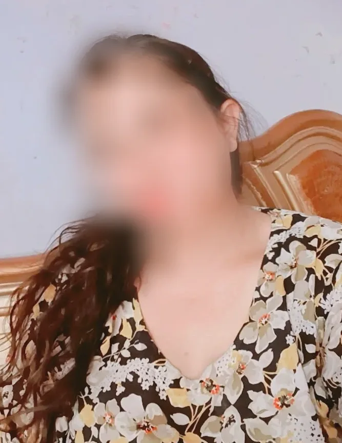 Nikolina, 29