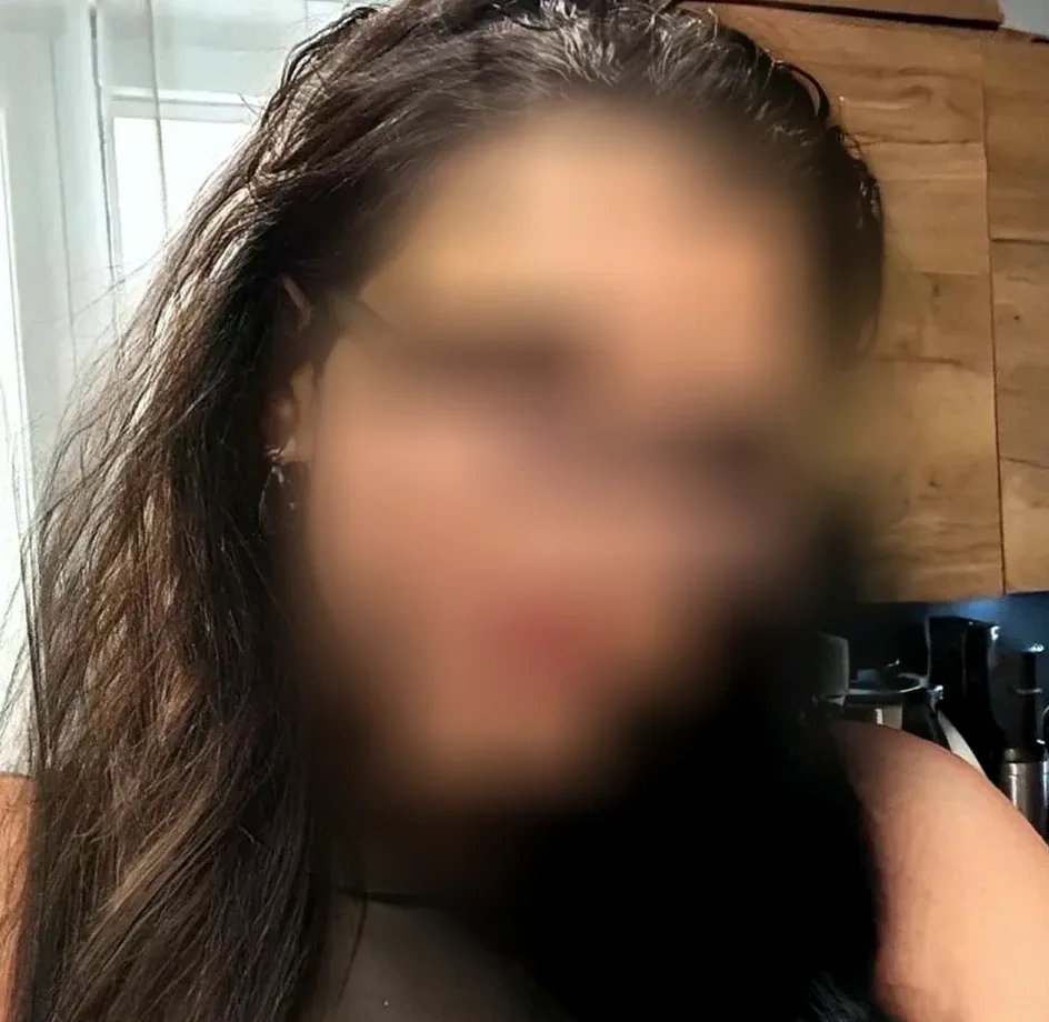 Stefanie, 39